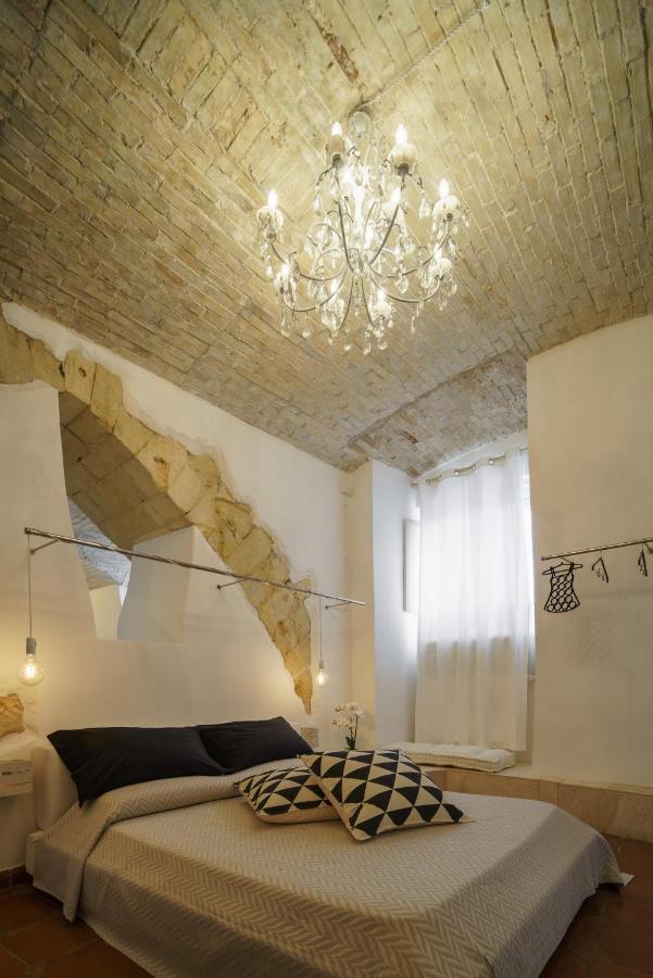 Castello House Appartement Cagliari Buitenkant foto