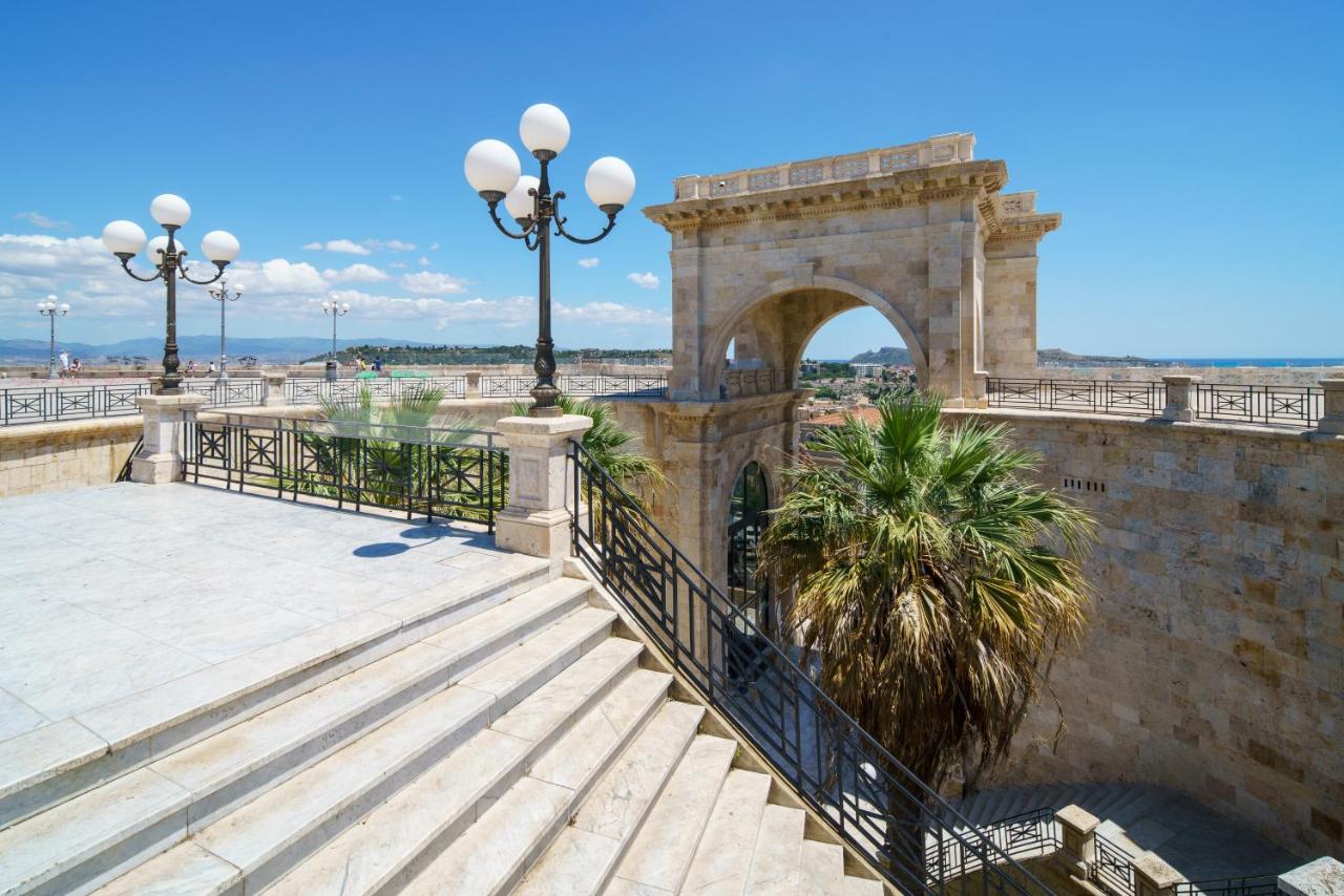 Castello House Appartement Cagliari Buitenkant foto