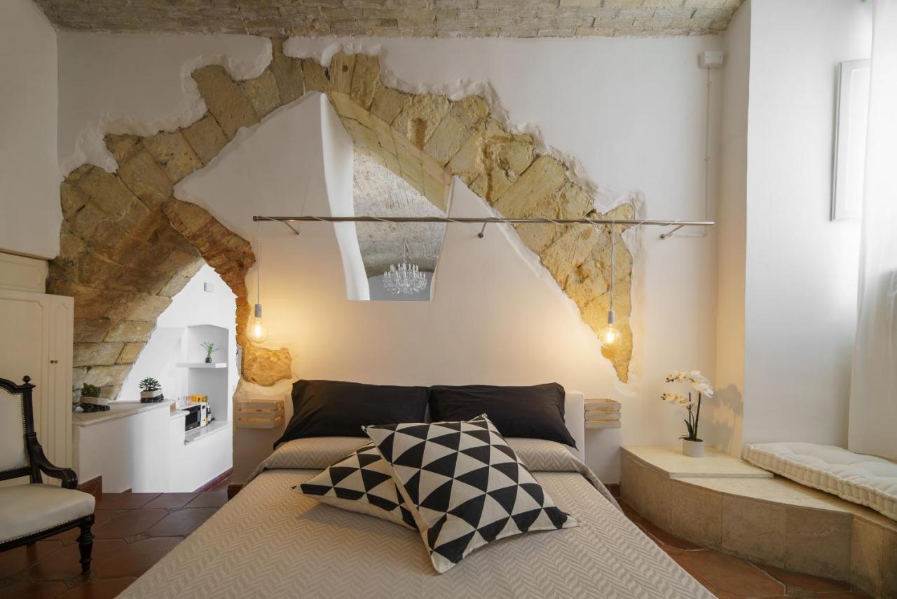 Castello House Appartement Cagliari Buitenkant foto